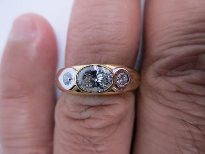 18K Gold Diamond Engagement Ring Center=1.01 Carat H-VS1  Value=$19,750 - Image 1 of 4