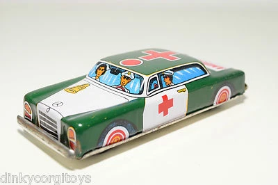 LASTRA LATTA JAPAN MERCEDES BENZ 220 250 AUTO AMBULANZA OTTIME CONDIZIONI - Immagine 1 di 4