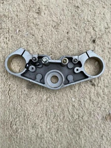 Hyosung GT 125 R Bj. 2005 Gabelbrücke Oben - Bild 1 von 2