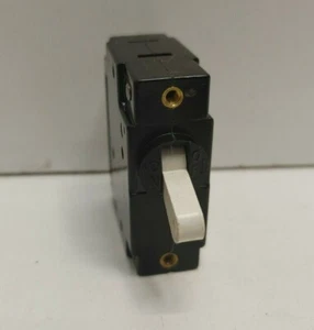 NEW OLD STOCK! POTTER & BRUMFIELD 30A 277V CIRCUIT BREAKER W67X2Q1-2-30 - Picture 1 of 2