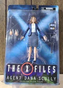 X-Files Agent Dana Scully Figure Diamond Select Toys New Gillian Anderson - Picture 1 of 2