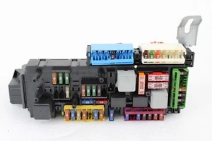 ✅ 10-17 Mercedes W212 E350 CLS550 Rear SAM Module Relay Fuse Box 2129005001 OEM - Picture 1 of 24