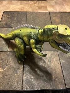 Toy Large lime and dark green dinosuar with lights and sounds - Picture 1 of 19