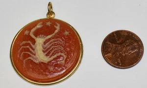 VINTAGE CAMEO RESIN ZODIAC SIGN ROUND PENDANT • SCORPIO 34mm 1.25in. raw brass - Picture 1 of 3