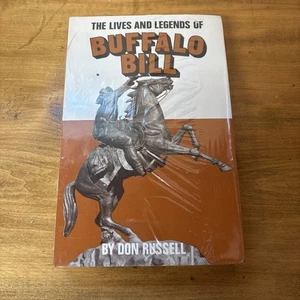 The Lives and Legends of Buffalo Bill - Paperback By Russell, Don - NEW - Foto 1 di 2