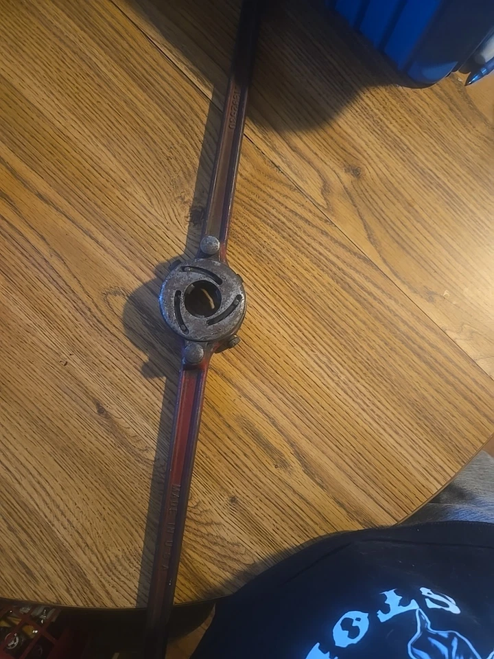 Pipe Threader Greenfield Mass. Feito nos EUA - Imagem 1 de 4