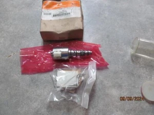 1855683C91 INTERNATIONAL VT365 TURBO ACTUATOR SOLENOID VALVE NOS OEM - Picture 1 of 3