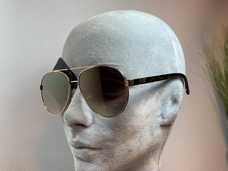 Nuevas gafas de sol Versace 1969 Italia Abbigliamento para mujer doradas Evelina Foto 1 de 4