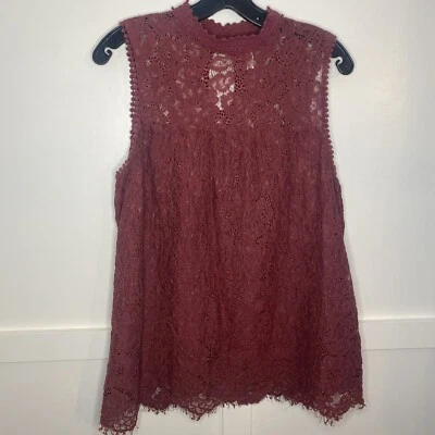 Blusa Xhilaration Mujer Granate Encaje Talla M Cerradura Espalda Bordada Foto 1 de 4
