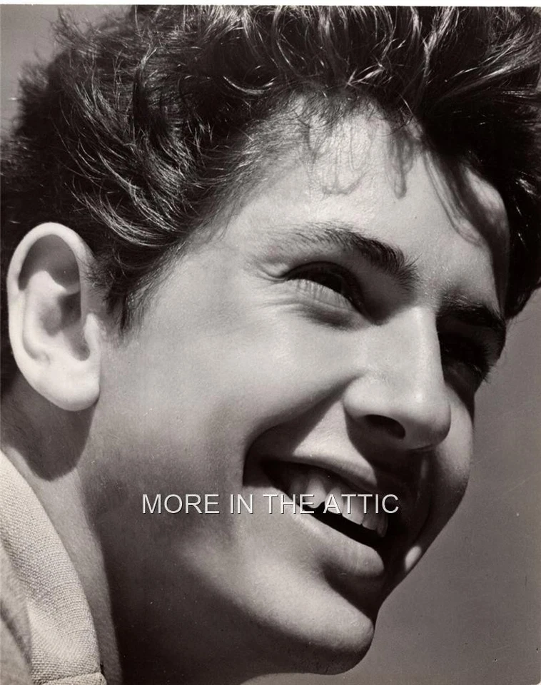 RETRATO JOVEM BONITO FARLEY GRANGER ORIGINAL VINTAGE PESO DUPLO AINDA - Imagem 1 de 1