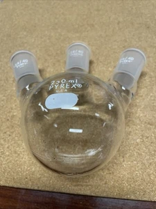 Pyrex Glass 250 mL Three-Neck (24/40) Round Bottom Boiling Flask - Picture 1 of 5