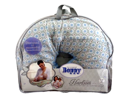 Almohada de apoyo de enfermería The Original Boppy Heirloom azul geométrico Foto 1 de 4