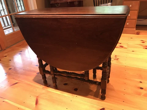 Antique Drop Leaf Gate Leg Table Hand turned Legs Mahogany.  1800’s W&Mary Style Cover