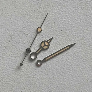 Kit de reparación de manecillas de reloj luminosas verdes para movimiento NH35 NH36 8215 8200 821A - Imagen 1 de 4