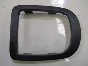 Genuine 2008 PEUGEOT 207 2007-2009  4D PETROL AUTO, GEAR LEVER SURROUND TRIM - Imagen 1 de 9