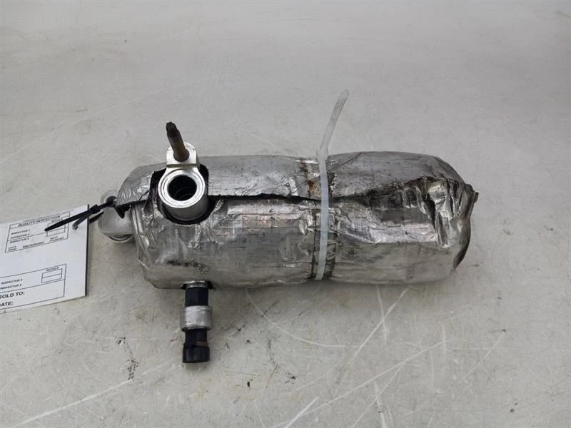 2002 GMC YUKON AC AIR FILTER ACCUMULATOR DRIER - Image 1 of 4