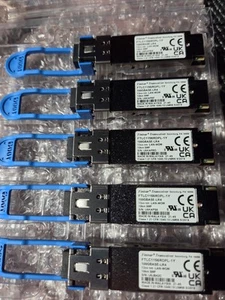 Finisar FTLC1156RDPL-1Y 100GBase-LR4 13xx nm 10km SMF QSFP Transceiver - Bild 1 von 1
