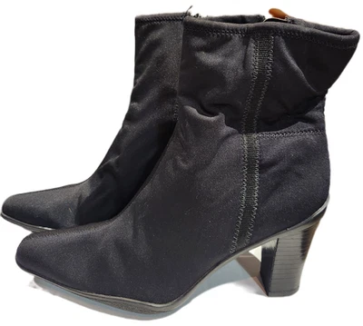 Botines de tela negra Apostrophe de colección con cremallera lateral talla 7 Foto 1 de 4