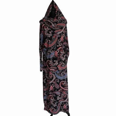 Paisley Women’s Prayer Clothes Muslim Abaya - Image 1 of 4