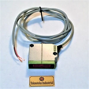 OMRON E3S-LS20XE1 PHOTOELECTRIC SWITCH / SENSOR  - Picture 1 of 3