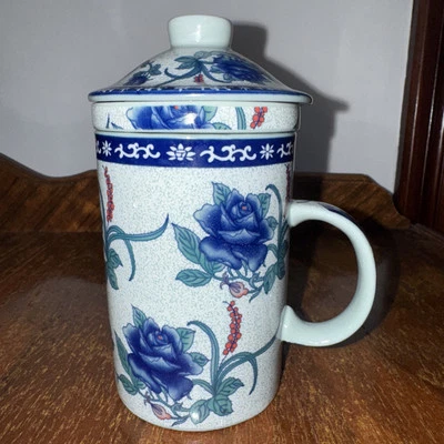 TAZA TAZA CHINA CERÁMICA CON TAPA CON INFUSOR AZUL FLORAL SOBRE GRIS Firmada Foto 1 de 4