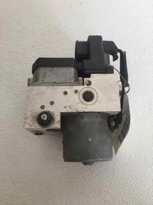 Conjunto de módulo de freno y bomba ABS Ford Crown Victoria 2006-2008 Foto 1 de 4