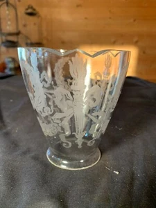 Victorian Wreath & Torch Frosted pattern Glass Eletric Shade 2&1/4" Fitter c1890 - Picture 1 of 4