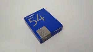 film polaroid 54 Périmé Conserver Dans Un Frigo Une Boîte De 20 Films - Imagen 1 de 2