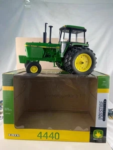 ERTL1:16 JOHN DEERE 4440 Tractor Alloy Agricultural Vehicle Model - Picture 1 of 8