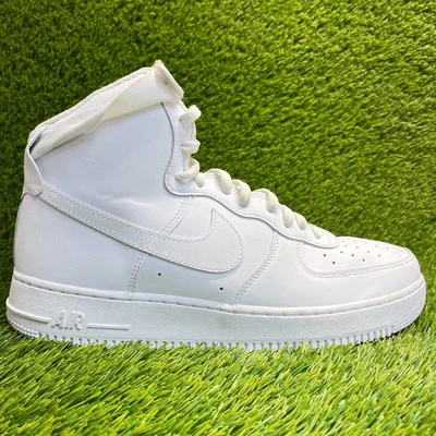 Scarpe da basket Nike Air Force 1 '07 alte da uomo taglia 13 bianche sportive sneakers - Immagine 1 di 4