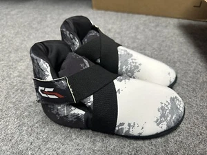 Century C Gear Competition Sparring Boot Washable Youth 1/2 New - Picture 1 of 6