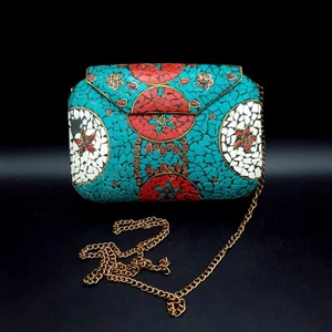Borsa pochette ottone mosaico decorazione floreale e tracolla catena ottone L18x13cm India? - Foto 1 di 14