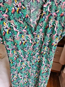 Boden Shirt dress. Size 14, knee length, cap sleeves, tie belt in jungle fabric - Picture 1 of 9