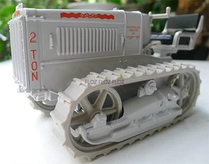 for Norscot for cat 2-TON tracked agricultural tractor Light gray 1:16 Pre-built - Picture 1 of 11