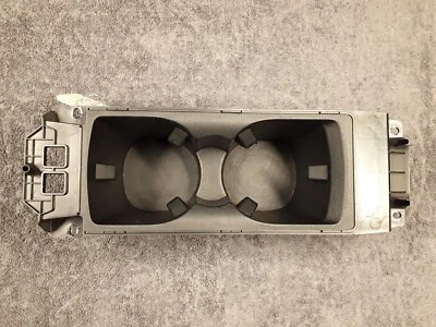 Console central Ford Focus 2018 porta-copo armazenamento OEM G1EB-R13560 - Imagem 1 de 4