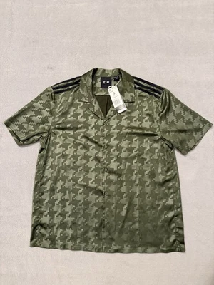 Camisa Adidas Ivy Park com botões Halls Of Ivy verde cetim unissex tamanho pequeno nova com etiquetas - Imagem 1 de 4