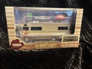 AMC Walking Dead Supply Drop 1973 Chieftain Winnebago 1:64 edición Carnage  - Imagen 1 de 6
