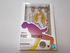 Queen FREDDIE MERCURY Live at Wembley Stadium S.H. Figuarts Action Figure Bandai