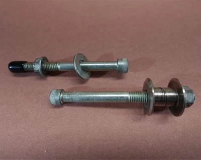 Harley Sportster XL883C XL 883 1996-2003 pernos de montaje del tanque de gasolina Foto 1 de 4