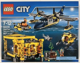 LEGO CITY: Deep Sea Operation Base (60096) NISB (minor shelf ware) please read