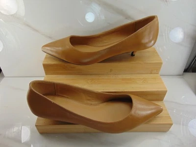 Nine West TAN Leather Classic Pump Kitten Heel Sz 10 M - NEW NEVER WORN - Image 1 of 4