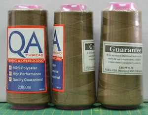 3 x BROWN QA 2000m Overlocker Thread, Sewing Thread, Serger Thread - Imagen 1 de 2
