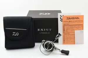 Daiwa 22 EXIST LT 2000S-H Carrete De Spinning Casi Mint Desde JAPÓN #2012 - Imagen 1 de 14