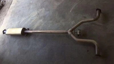 Compatível com 2006 - 2011 Nissan Altima Sedan 2.5L tubo de escape central ressonador conjunto fabricante de equipamento original - Imagem 1 de 4