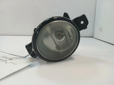Farol de neblina esquerdo do motorista de 2015 Nissan Sentra 12404370 - Imagem 1 de 4
