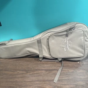 Taylor Baby Gig Bag custodia chitarra zaino tela marrone cerniera intorno imbottito viaggio - Foto 1 di 8