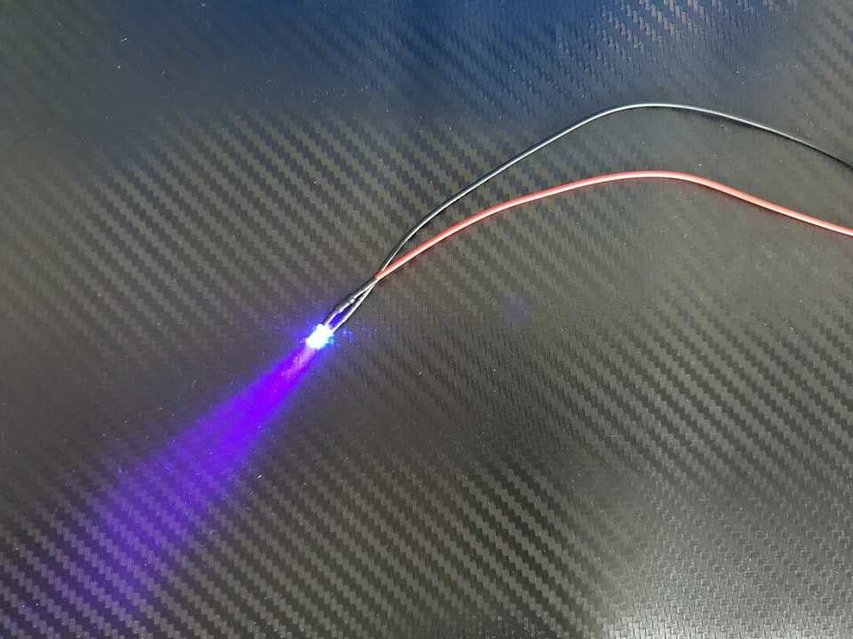 LED 3mm PURPLE 6 - 12 Volt Beleuchtung fertig verlötet Modellbau RC-Car Boot - Bild 1 von 1