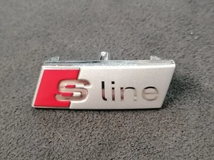 EMBLEM SCHRIFTZUG LENKRAD PLAKETTE AUDI S-LINE 8X0 419 685  LENKRADEMBLEM - Bild 1 von 3