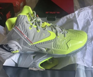 Nike LeBron 11 XI Maison Du Grey Volt Size 13. 683252-074 20 21 Damaged Box - Picture 1 of 10