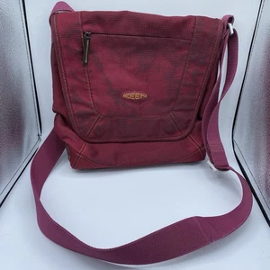 Keen Hybrid Transport Red Crossbody Commuter Travel Gorpcore Magnetic Close Bag - Picture 1 of 13